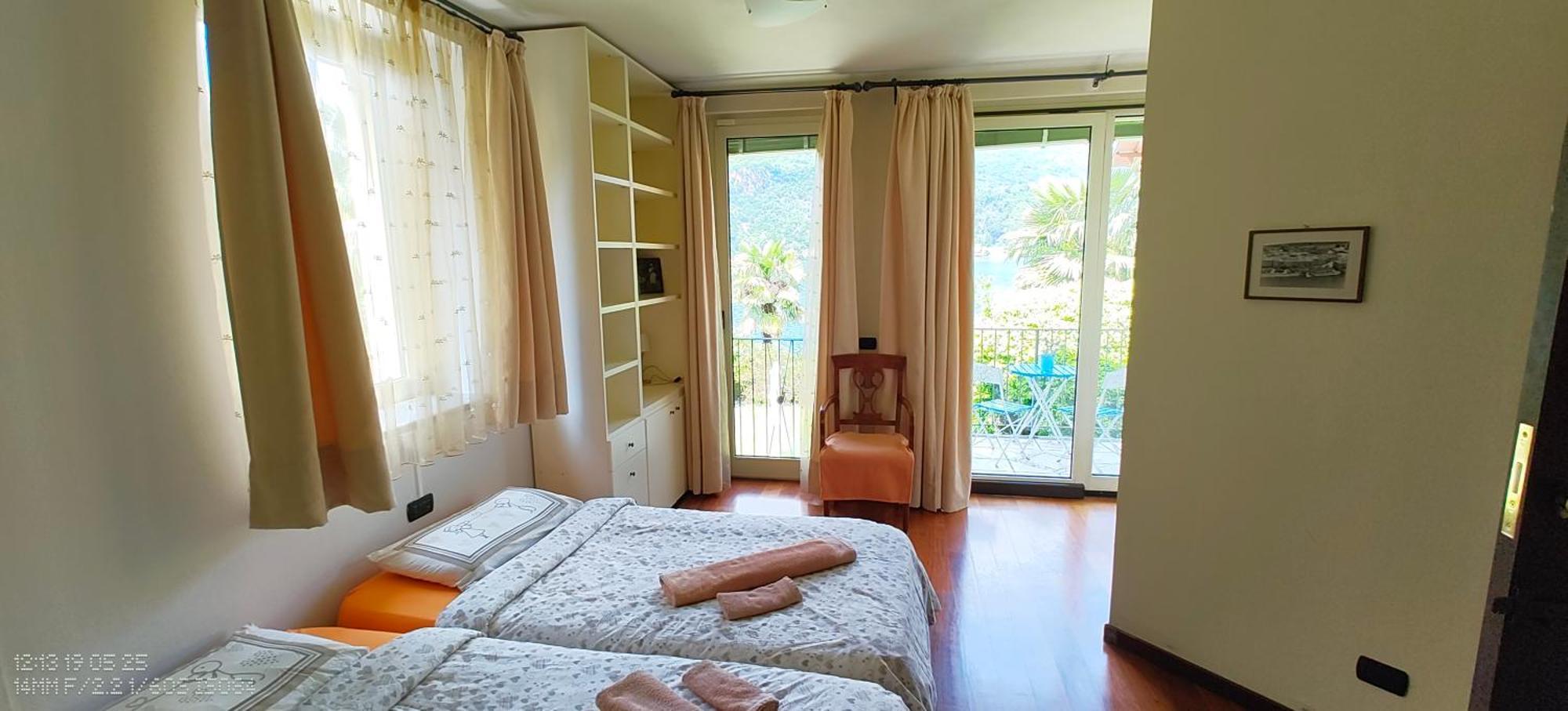 B&B Dolce vita al lago Lugano Porto Ceresio Exterior foto